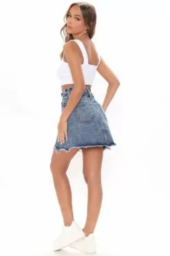 Fashion Nova Hailey Crop Tank - White -Fashion Nova Sales 02 09 22Studio4 ME KP 12 18 43 47 73558 White P 0484 WG