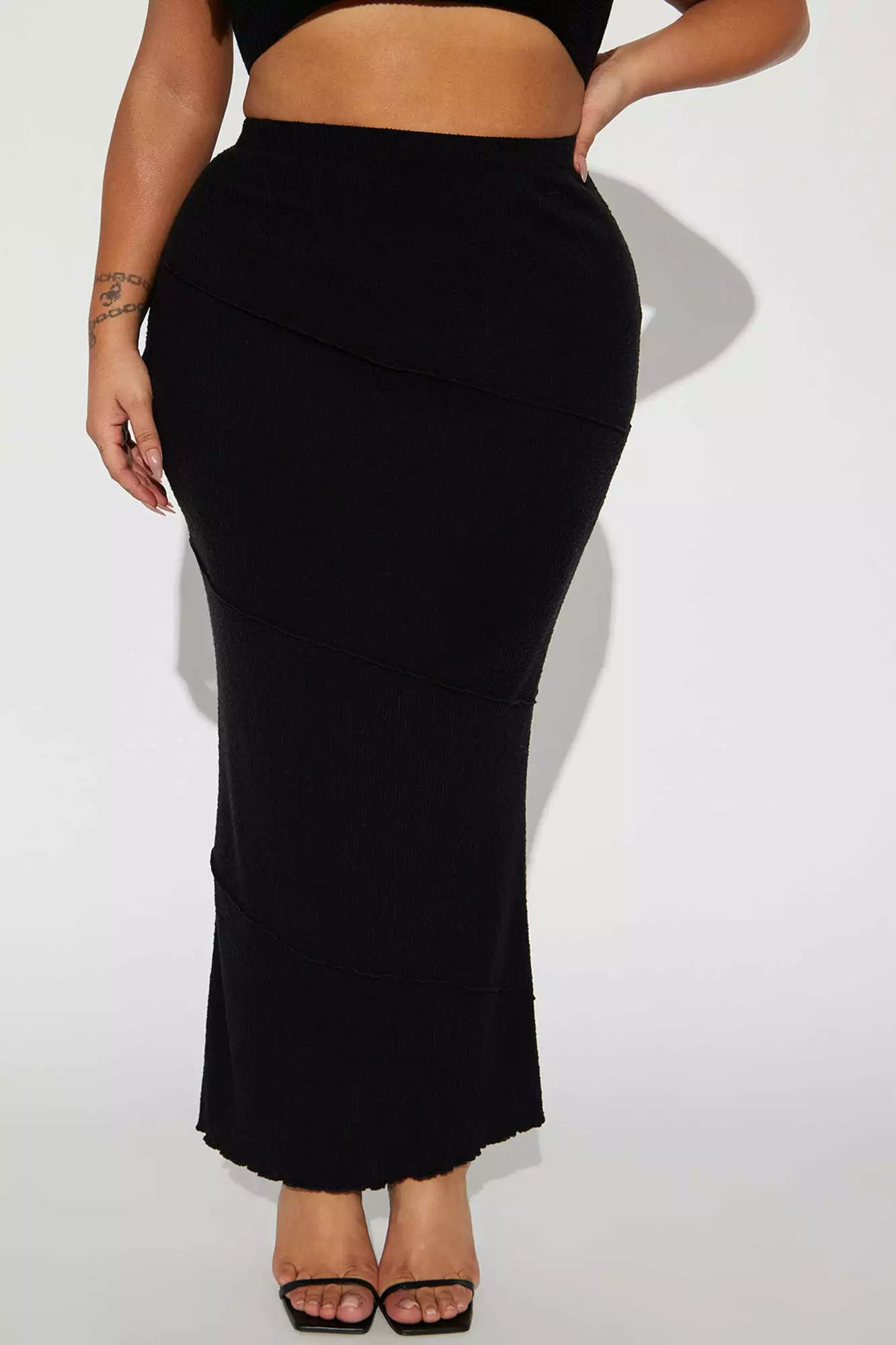 Fashion Nova Flirt Alert Ribbed Maxi Skirt - Black 7 Fashion Nova Flirt Alert Ribbed Maxi Skirt - Black - Image 5