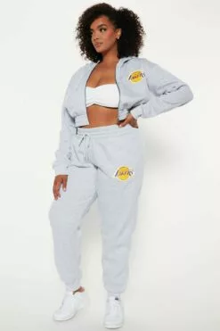 Fashion Nova Lakers Cropped Zip Hoodie - Heather Grey 15 Fashion Nova Lakers Cropped Zip Hoodie - Heather Grey -Fashion Nova Sales 08 31 22Studio4 KS KP 14 39 35 47 FFLE036FLLFS HeatherGrey 8949 PLUS ES