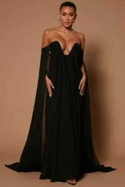 Fashion Nova Bella Maxi Gown - Black