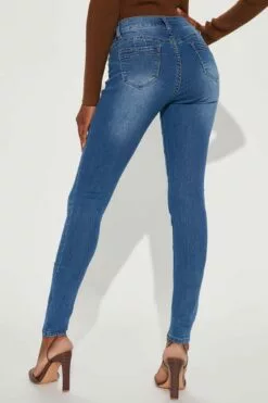 Fashion Nova Tall I Just Might Booty Shaping Jeans - Medium Wash -Fashion Nova Sales 10 14 22Studio1 TH KP 15 19 58 10 BOB8T MediumBlueWash R10 SG