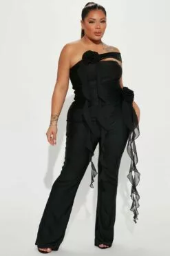 Fashion Nova Bed Of Roses Jumpsuit - Black -Fashion Nova Sales 11 09 22Studio1 RD 11 34 21 25 JP2627 Black 0344 PLUS JB