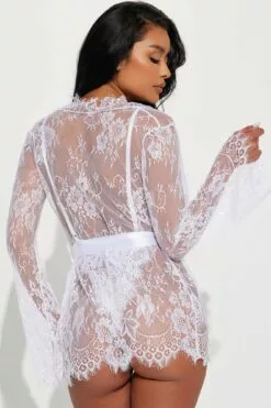 Fashion Nova No Turning Back Lace Teddy And Robe Set - White -Fashion Nova Sales 11 17 22Studio5 CE IM 14 03 07 27 86112 White 1202 JB