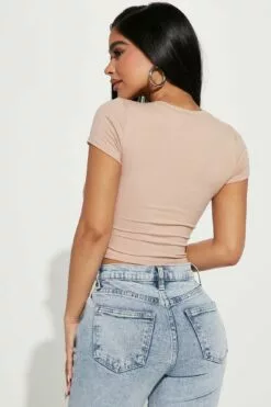 Fashion Nova Jaclyn Crop Top - Nude -Fashion Nova Sales 12 06 22Studio1 RT CG 10 50 44 12 RT42225 Nude 15032 ES
